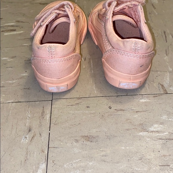 Vans - Picture 3 of 5